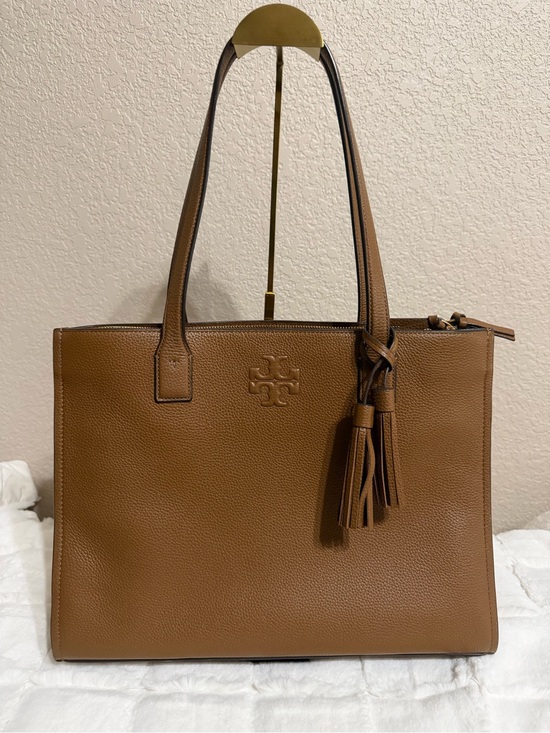 Tory Burch Handbags - Tory Burch Thea Pebbled Leather Tote with Tassel in Moose Brown